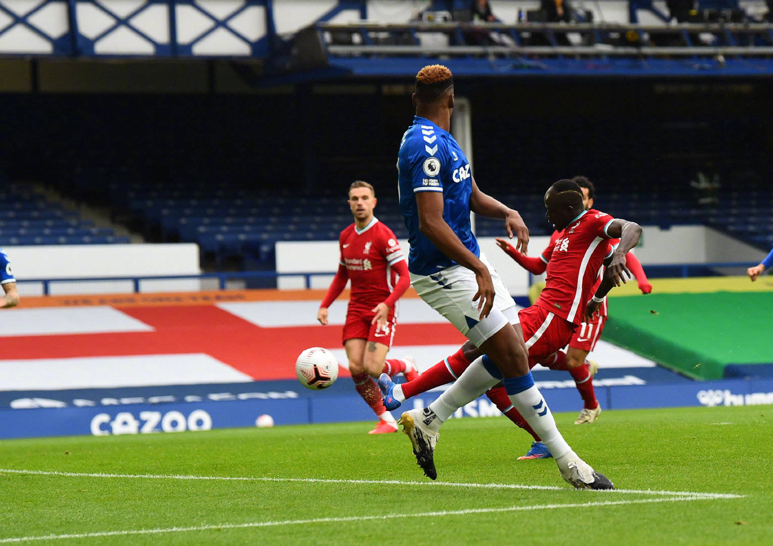 背后隐藏着 背后隐藏着